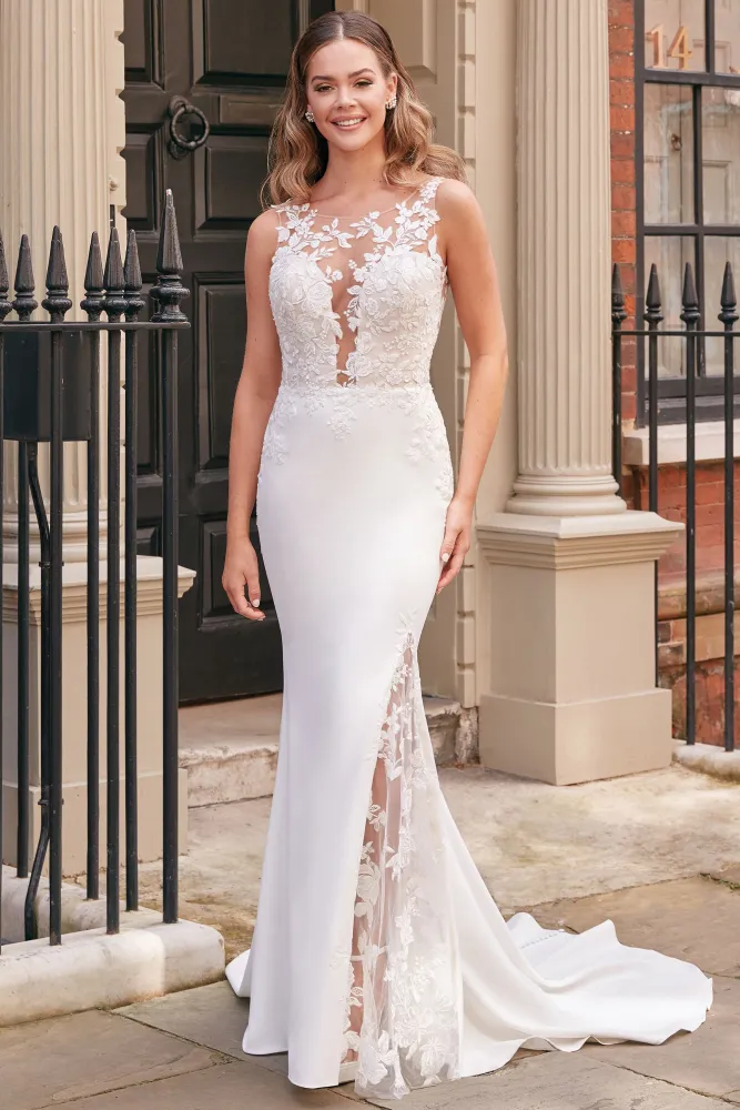 Bild 1 des Brautkleides Adore - #11240 | Leandra